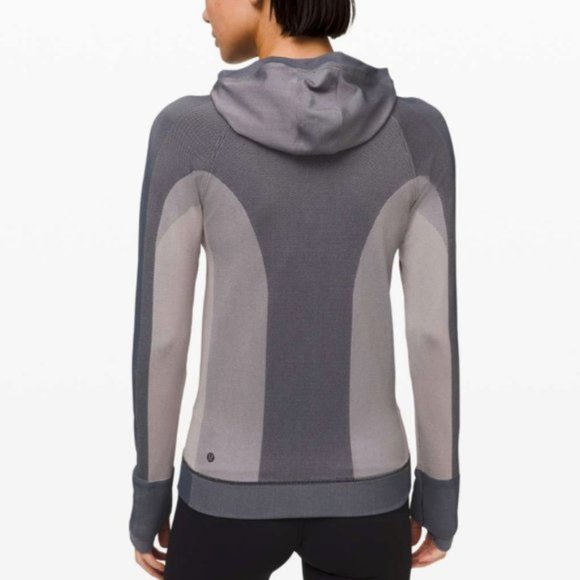 Like New Lululemon Ebb to Train Jacket Chrome 6 - Picture 3 of 15